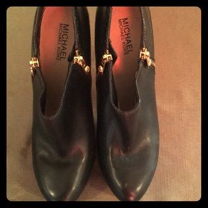 Michael Kors Booties size 9.5